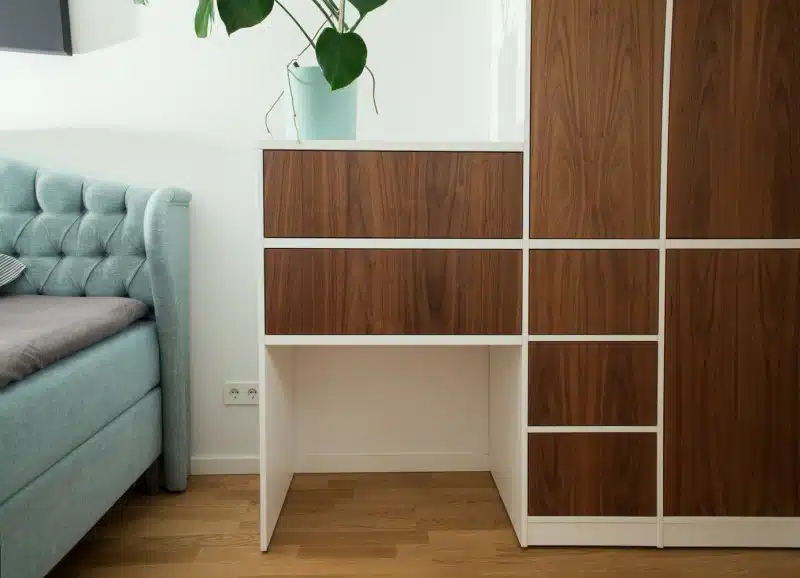 como organizar o guarda-roupa