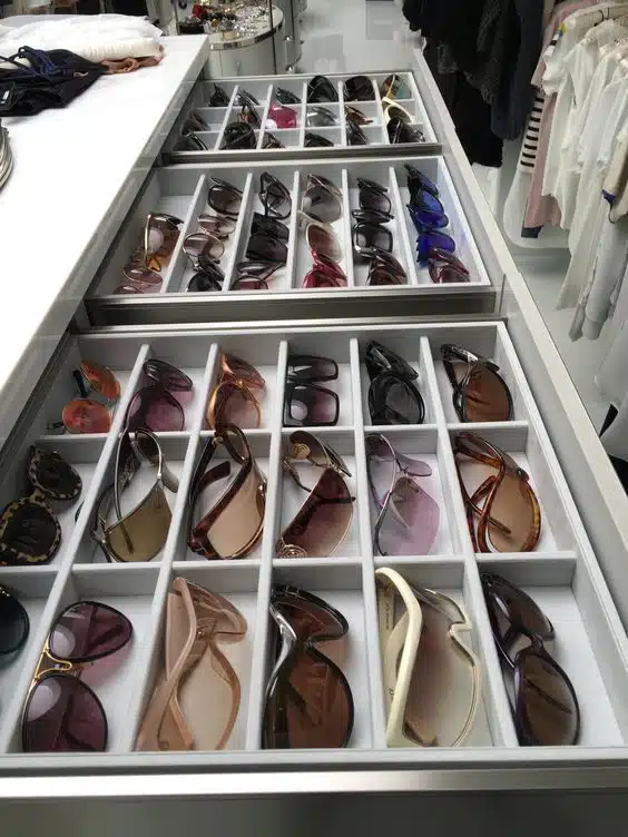 como organizar o guarda roupas como organizar o guarda roupas