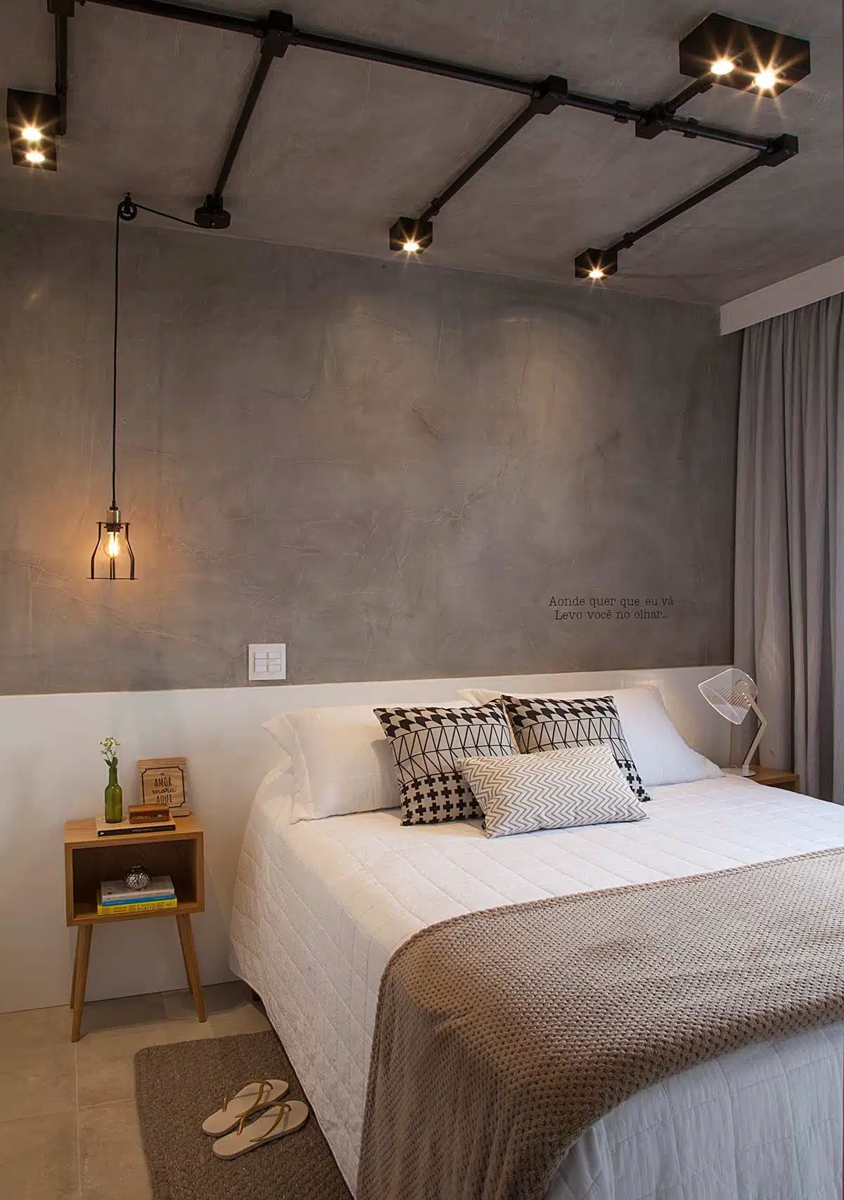 Almofadas diferentes, quarto