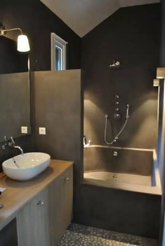 Decoração com cimento queimado, banheira