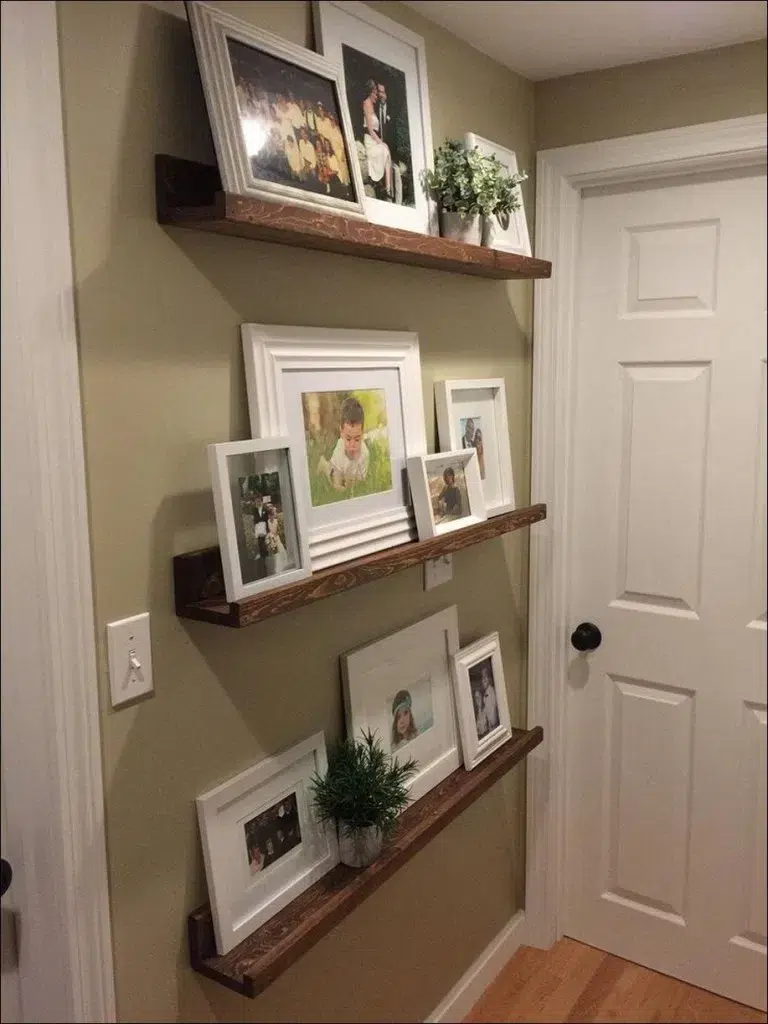 Decorar a parede gastando pouco, prateleiras