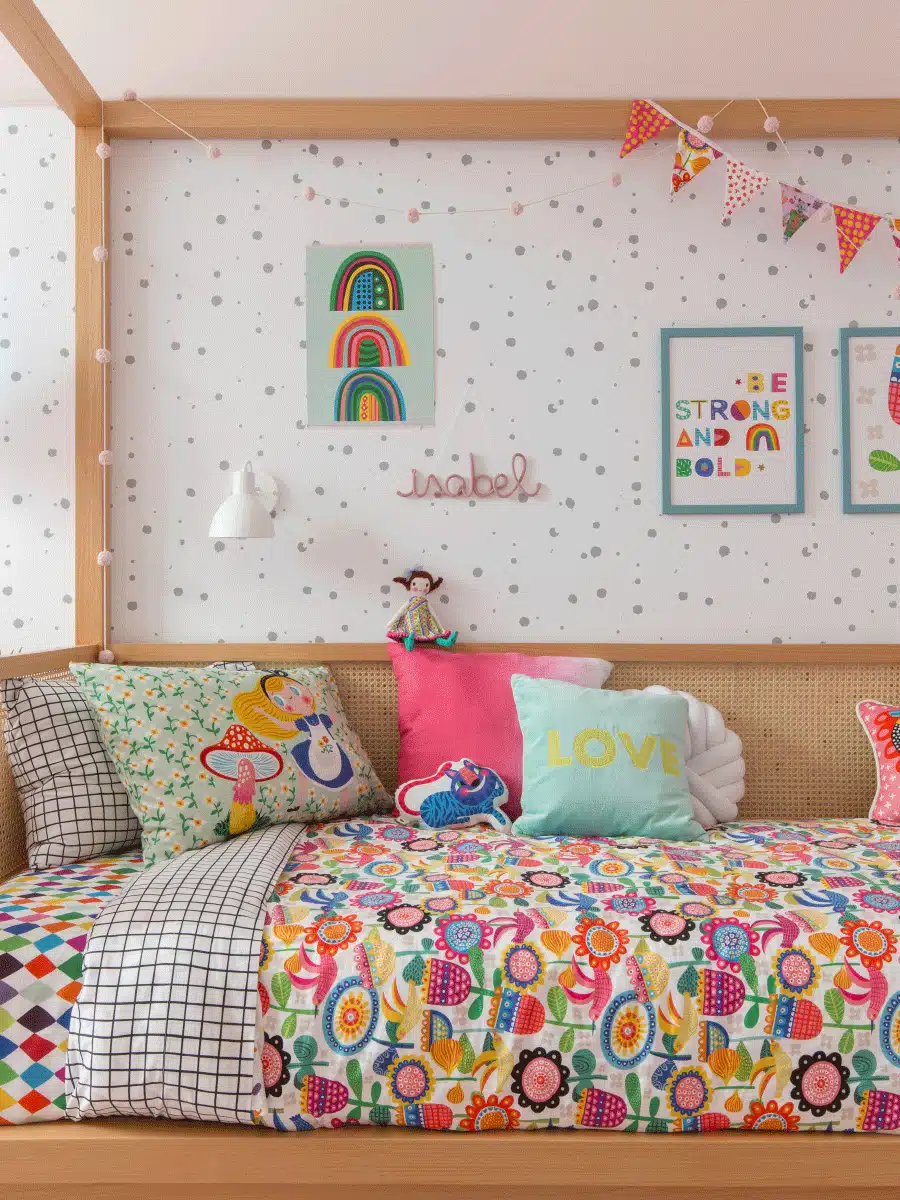 Decorar quarto de menina simples, parede decorada