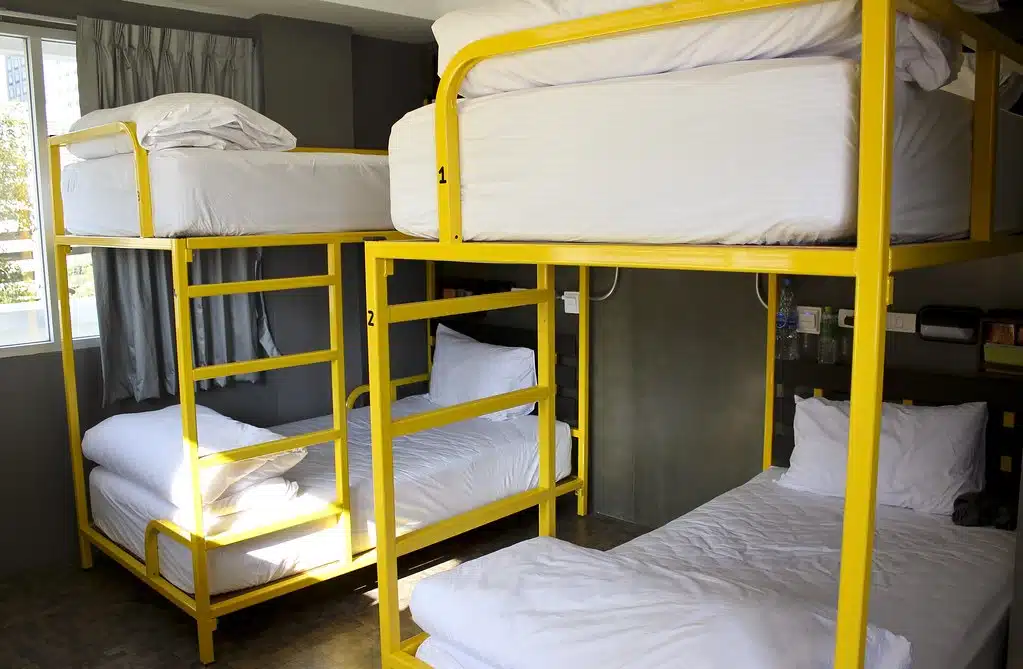 Organização para espaços pequenos, cama-beliche