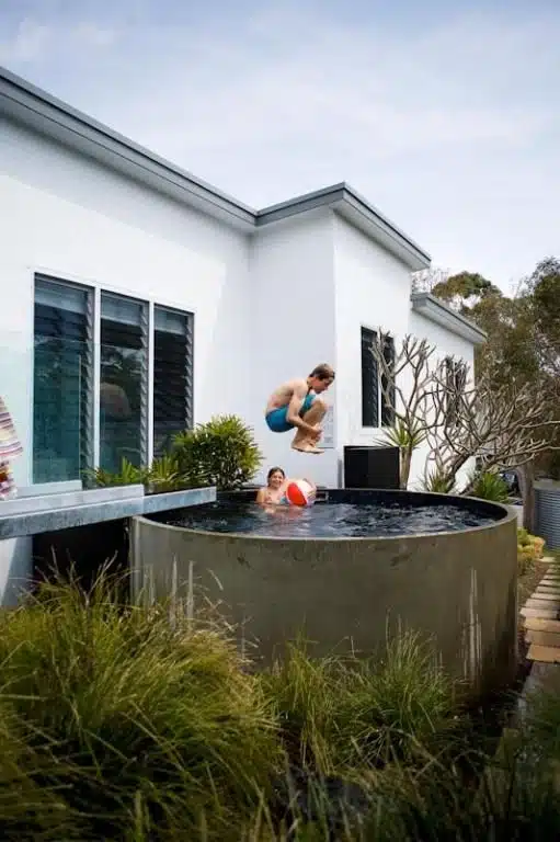 Piscina em espaço pequeno